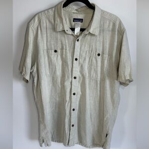 Patagonia Men's Light Gray Short Sleeve Shirt